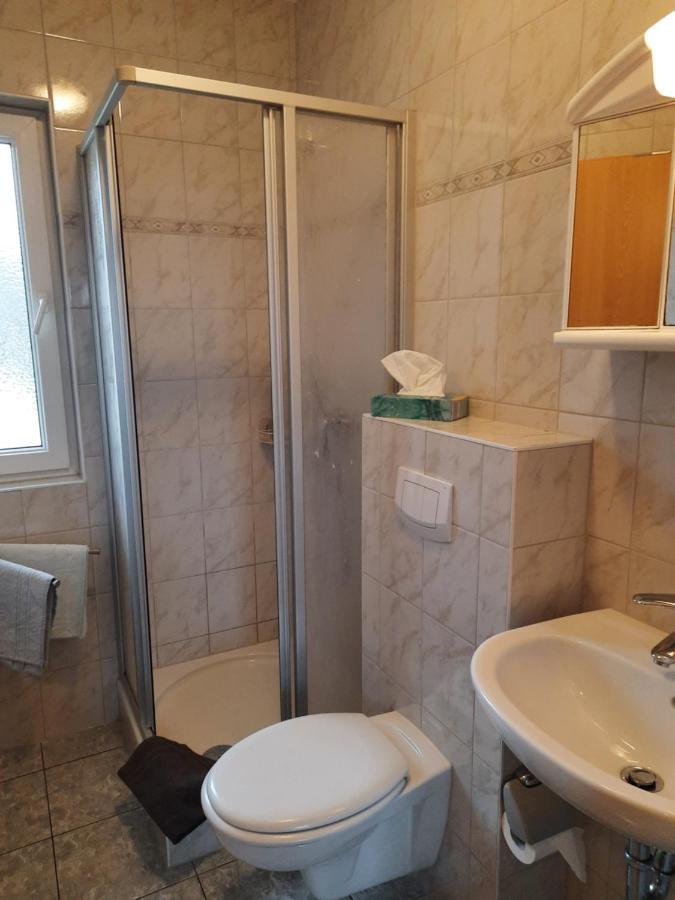 Haus Panoramablick Familie Loos Apartman Wasungen Kültér fotó